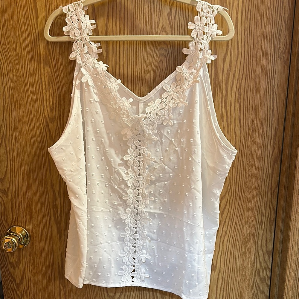 SHEIN White Floral Lace Camisole